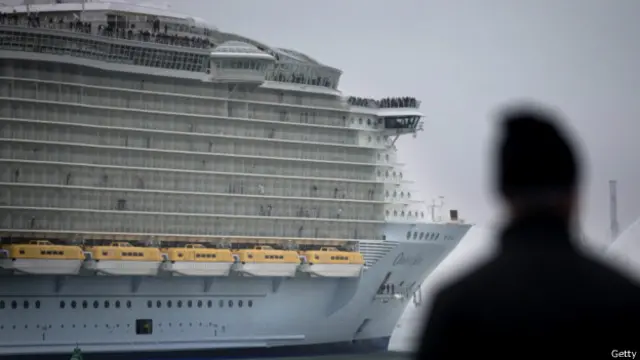 На прошлой неделе в британском Саутгемптоне пришвартовался самый большой в мире круизный лайнер Oasis of the Seas