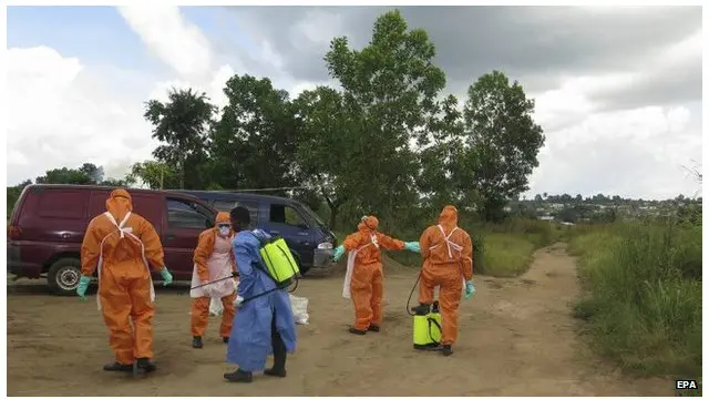 Davantage de vêtements de protection sont fournis.