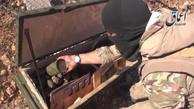 امریکی حکام ان اطلاعات کی تحقیقات کر رہی ہیں کہ کرد جنگجوؤں کے لیے فضا سے گرایا جانے والا اسلحہ، دولت اسلامیہ کے ہاتھ لگ گیا ہے