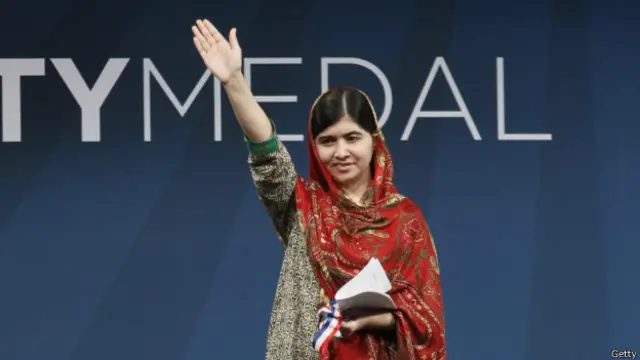 Malala Yousafzai berusia 15 tahun ketika ditembak oleh Taliban.