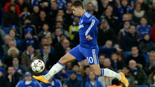 تألق هازارد وأحرز هدفين 