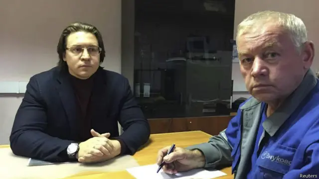 Владимир Мартыненко (на фото справа)