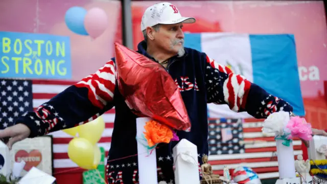 Мемориал памяти жертв теракта в Бостоне