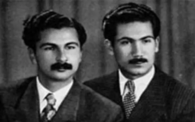 کیوان (راست)‌ و کسرایی. بی‌بی کسرایی: تا یادم هست عکس او (مرتضی کیوان) همیشه روی دیوار اتاق نشیمن خانه ما بود. اسمش که می‌آمد، اشک در چشم پدرم (سیاوش کسرایی) جمع می‌شد