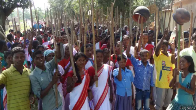 झारखंड में शराब के ख़िलाफ़ जुलूस