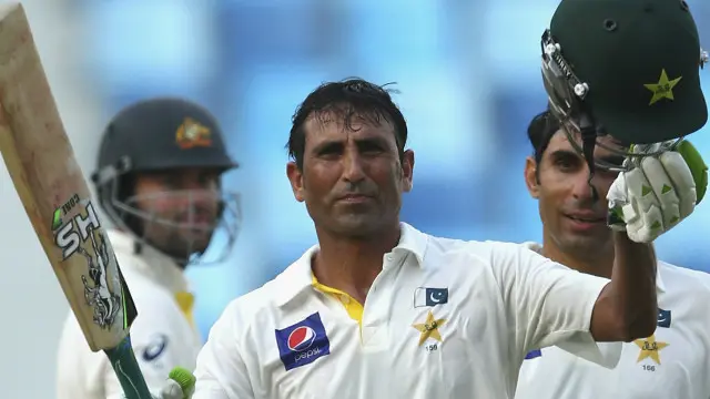 اس سنچری نے انھیں ٹیسٹ کرکٹ کھیلنے والے ہر ملک کے خلاف سنچری کرنے والے پہلے پاکستانی بلے باز کے اعزاز سے بھی نواز دیا ہے