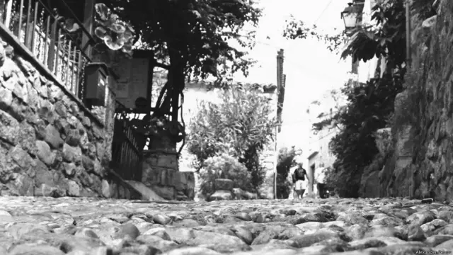 дорога на территории древней Каталонской крепости Тосса де Мар