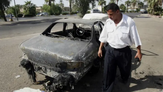 сгоревшая машина