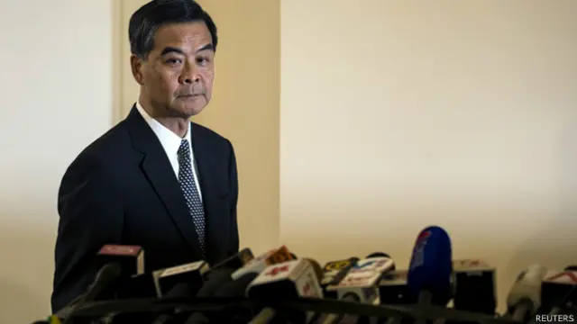 梁振英在香港礼宾府会见记者（16/10/2014）