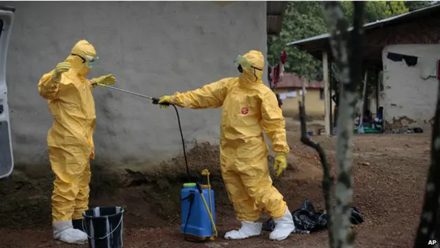 Descontaminação de profissionais de saúde