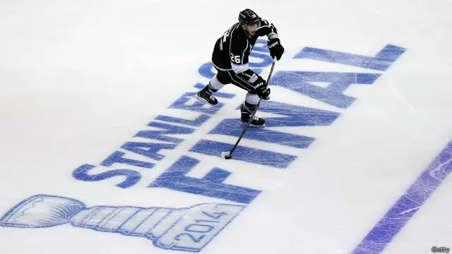 Войнов во время матча финала Кубка Стэнли