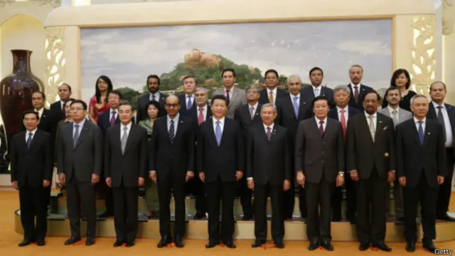 Ý tưởng thành lập AIIB đã được 27 nước ủng hộ, với lễ ký kết diễn ra tại Bắc Kinh hôm 24/10/2014