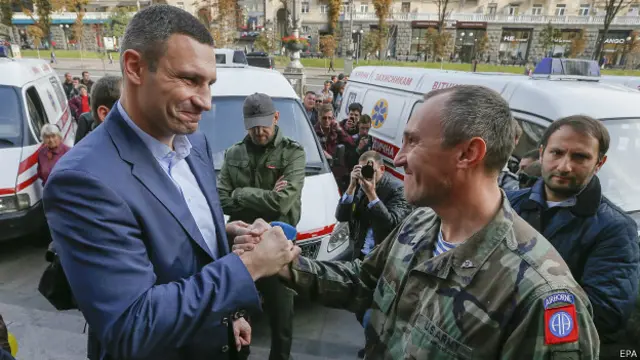 Мэр Киева Виталий Клычко с бойцами АТО