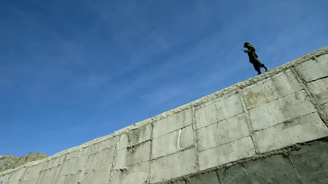 ایران پاکستان پر مسلح گروہوں کے خلاف کارروائی نہ کرنے کا الزام لگاتا رہا ہے