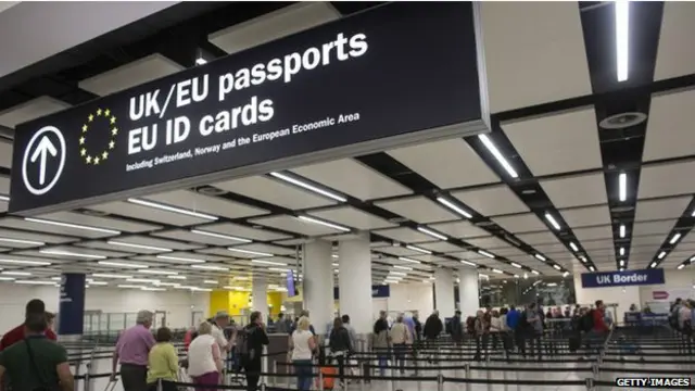 「移動自由」,Free Movement,是奠定歐盟的基礎條約、羅馬條約的精髓,它保證歐盟成員國的公民可以在歐盟內自由移動。