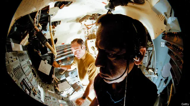 Астронавты в "Аполлоне-14"