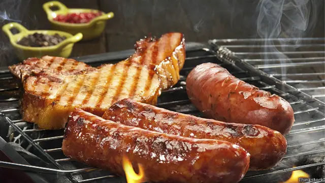 Сосиски на гриле