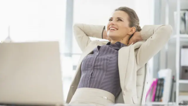 Женщина в офисе