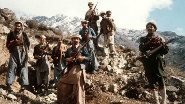 سيطرت طالبان على كابول واضعة نهاية للحرب الأهلية في أفغانستان، لتبدأ المجموعات الجهادية في التدفق مرة أخرى على باكستان وأفغانستان