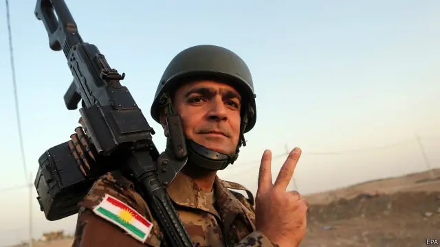 دولتِ اسلامیہ نے اگست میں کرد پیش مرگا کو زومار سے نکال دیا تھا جس کے بعد امریکہ نے دولتِ اسلامیہ کے خلاف فضائی کارروائی کی مہم کا آغاز کیا