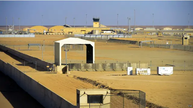 خلا معسكر باستيون من الجنود