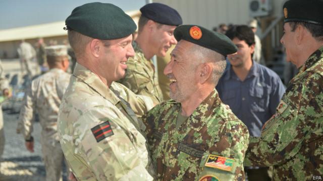 Офицеры Великобритании и сил безопаности Афганистана