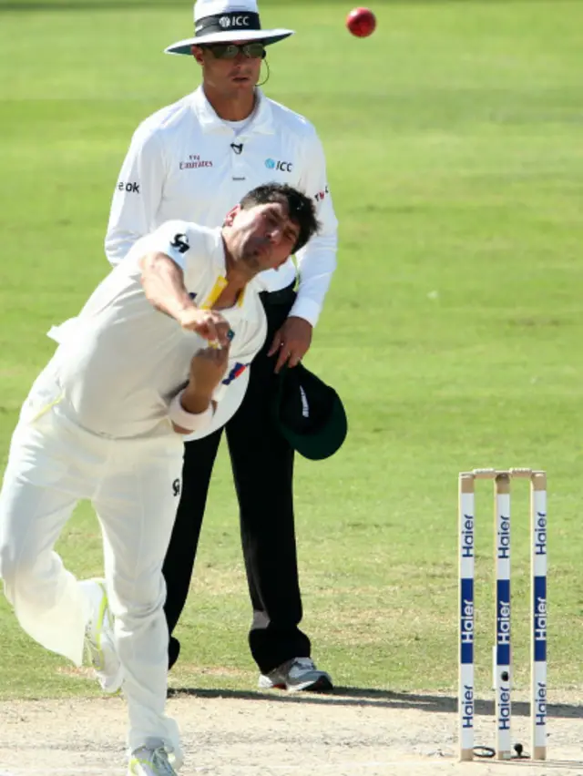 پہلا ٹیسٹ کھیلنے والے لیگ سپنر یاسر شاہ نے میچ میں سات وکٹیں حاصل کیں