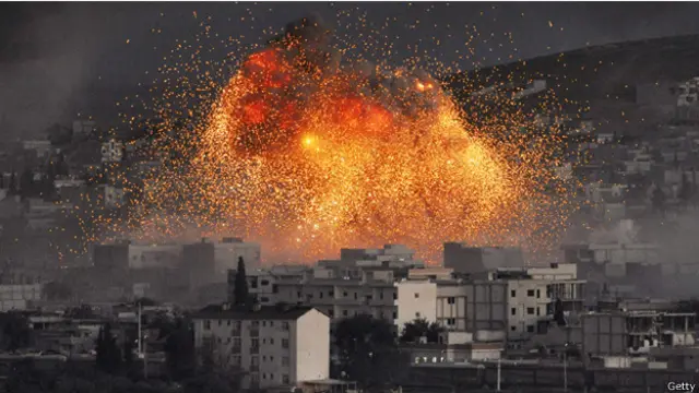 انفجار كبير يهز عين العرب (كوباني)