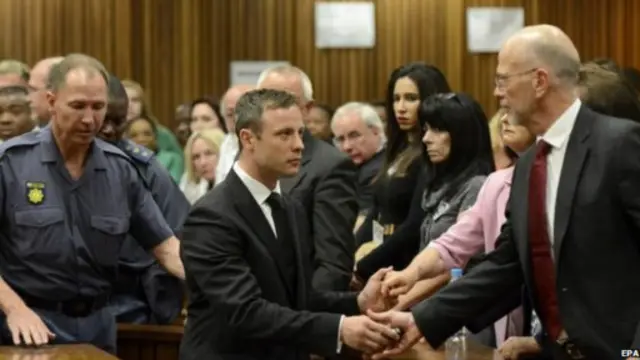 المحكمة قضت بسجن بيستوريوس بالسجن خمس سنوات.