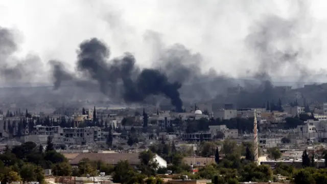 تواصلت الضربات الجوية على كوباني