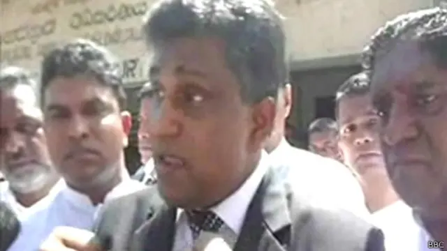 'එක්දාස් ගාණක් හොර පාරෙන් ද්විත්ව පුරවැසිභාවය අරගෙන තියෙනවා'