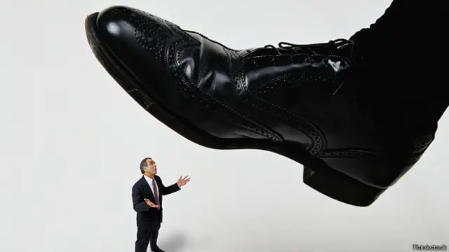 Бизнесмен под угрозой увольнения