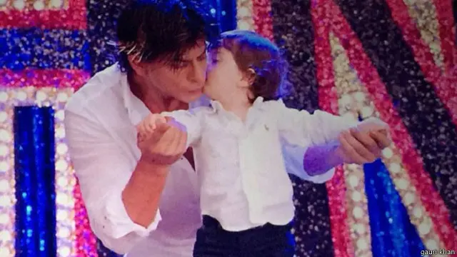 اب رام کے ساتھ شاہ رخ کی ایک پرانی تصویر