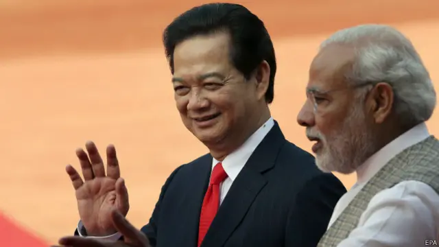 वियतनाम के प्रधानमंत्री गुयेन टैन डंग और नरेंद्र मोदी