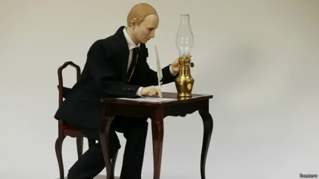 Фигурка Путина