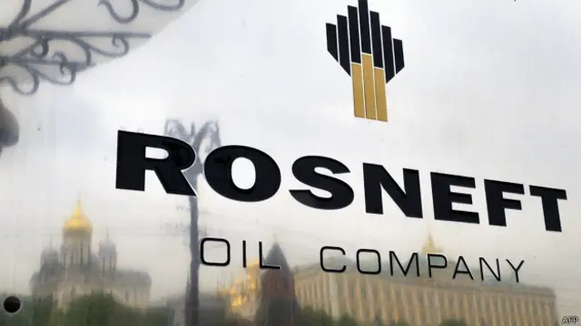 Табличка на здании "Роснефти"