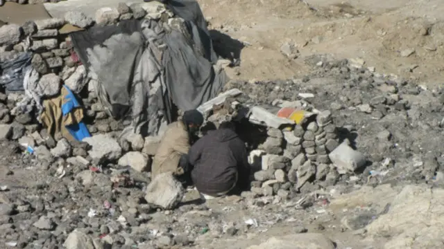 اوس په افغان ټولنه کې د روږدو کسانو شمېر ورځ تر بلې په ډېرېدو دی