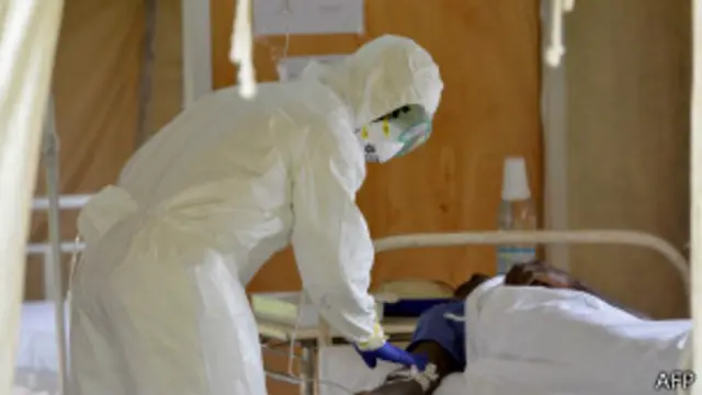 इबोला पीड़ित मरीज़