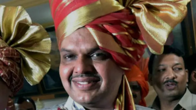  देवेंद्र फडनवीस