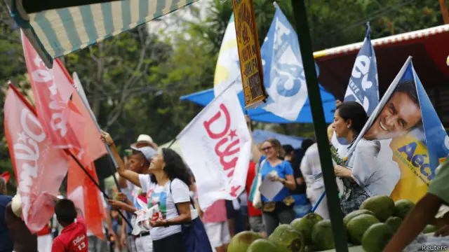 Simpatizantes de PT e PSDB no Rio, em 2 de outubro (Reuters)