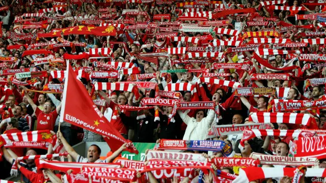 La grada "The Kop", hogar de los aficionados más fieles del Liverpool.