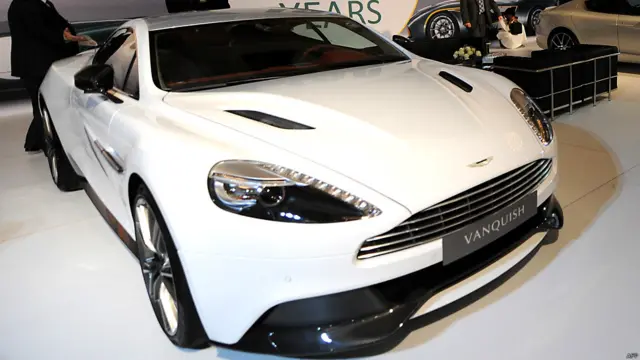 برطانیہ ہی کی ایسٹن مارٹن وینکوئش کی قیمت دو لاکھ 80 ہزار ڈالر ہے۔ 