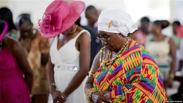 Fotógrafo, blogueiro e poeta aproveita as viagens que faz pela África para registrar o cotidiano das mulheres africanas. | Foto: Nana Kofi Acquah