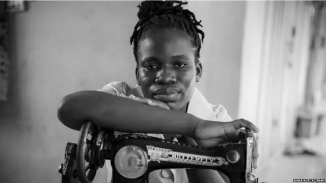 Fotógrafo, blogueiro e poeta aproveita as viagens que faz pela África para registrar o cotidiano das mulheres africanas. | Foto: Nana Kofi Acquah