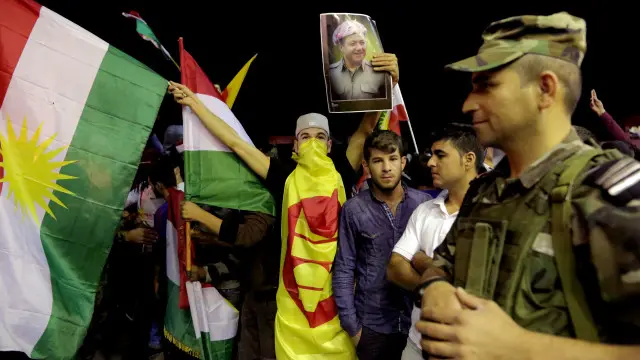 وصل أفراد البيشمركة جوا إلى تركيا ثم انتقلوا برا إلى كوباني.