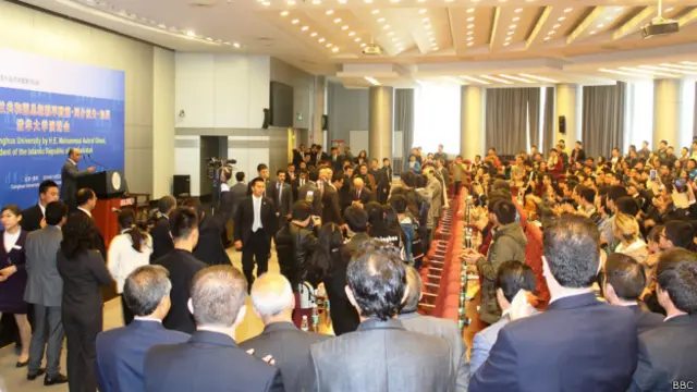 رئیس جمهور افغانستان امروز برای دانشجویان دانشگاه شینهوا سخنرانی کرد