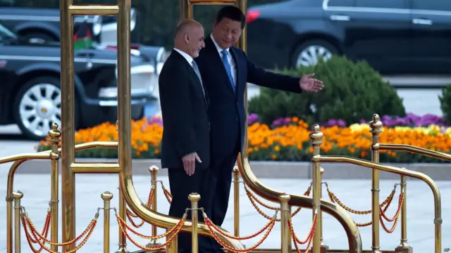 سر بیره پر دې د چین ولسمشر جین پینګ په دغه لیدنه کې د روان زیږدیز کال تر پایه د ۵۰۰ میلیونو یوان مرستې ژمنه کړې.