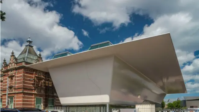 Museo Stedelijk, Holanda