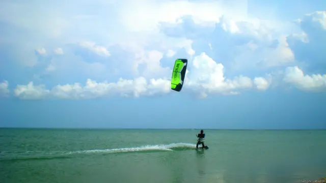 Кайтинг на Бакальской косе 