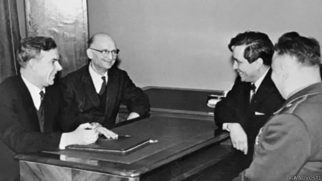 Рудольфа Абеля (на фото - второй слева) считали одним из наиболее успешных разведчиков времен холодной войны